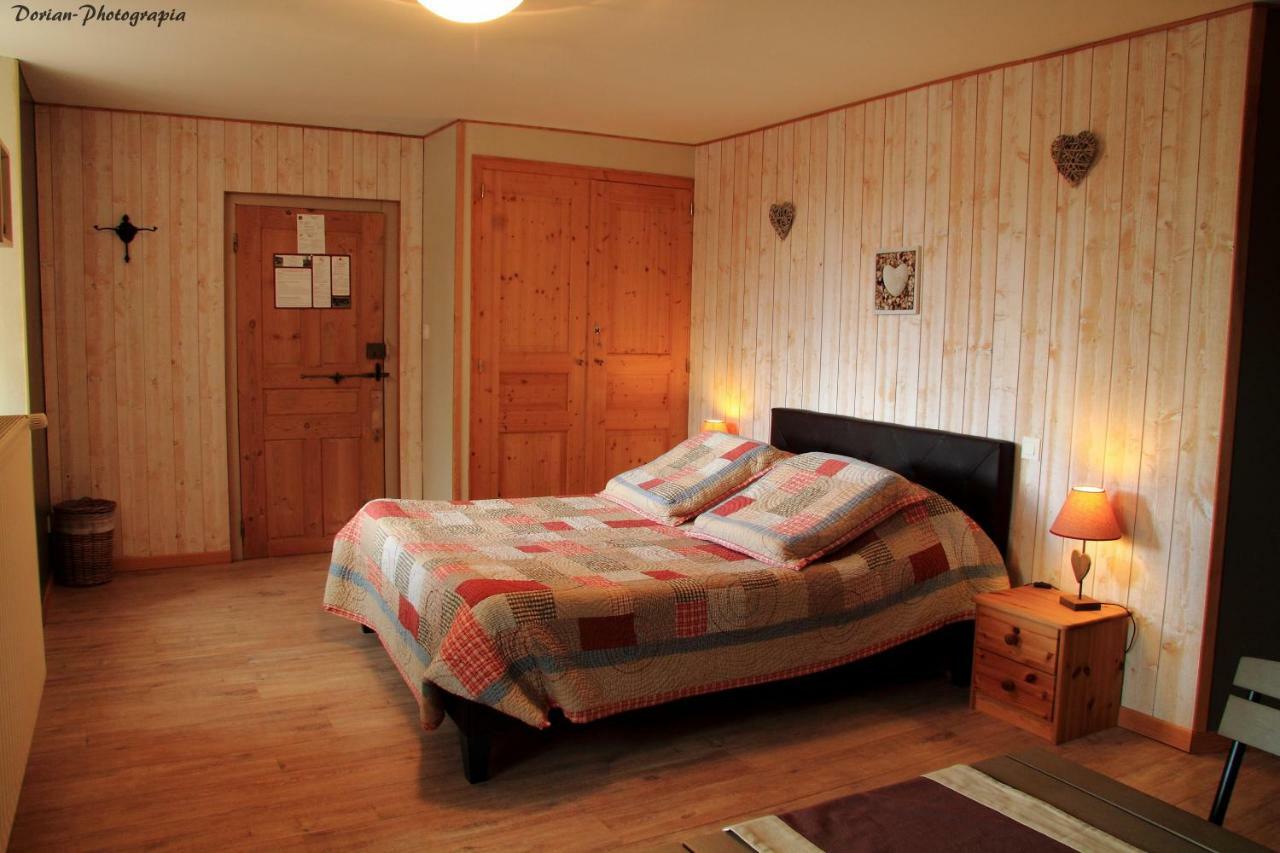 La Pierre Trouee Chambre D'Hotes Châteauneuf-de-Randon 외부 사진